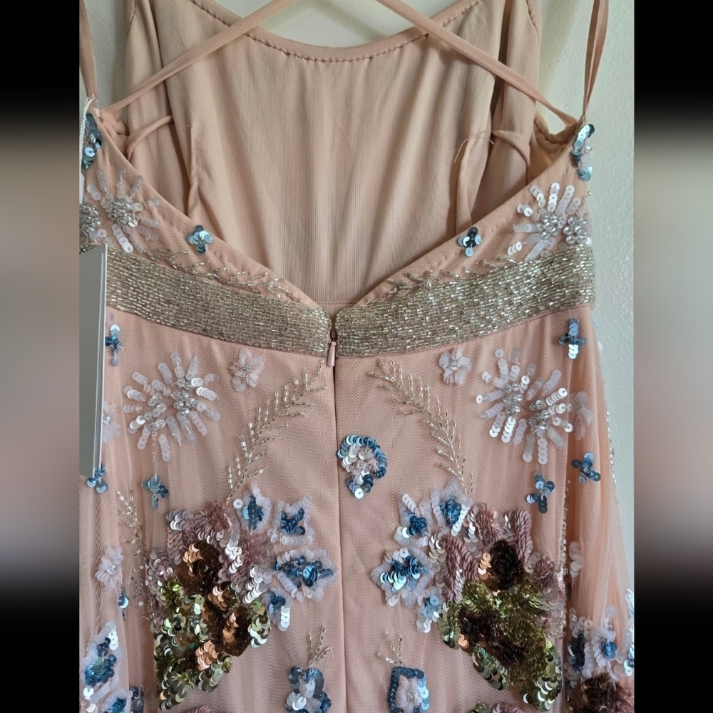 NEW! Mac Duggal,  Floral Sequin Maxi Dress in Pink Nude/Multi Sequins, Size 2 - Picture 3 of 11